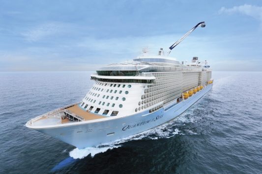 Du thuyền Quantum of the Seas 5 sao cao cấp