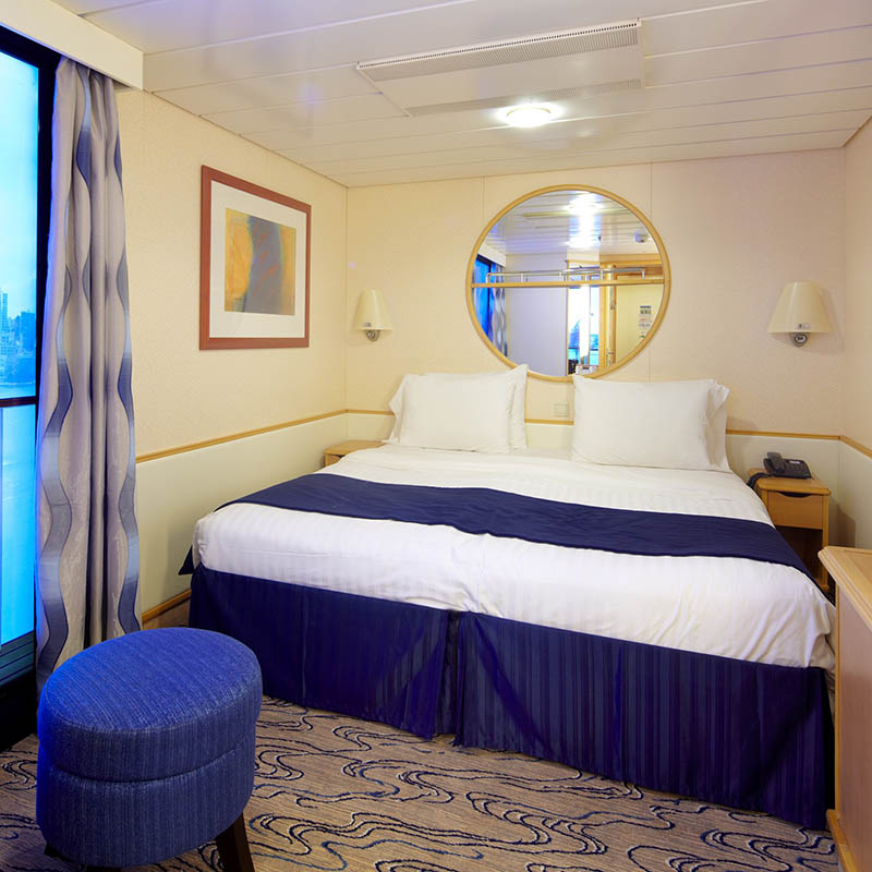 Interior tàu Voyager of the Seas