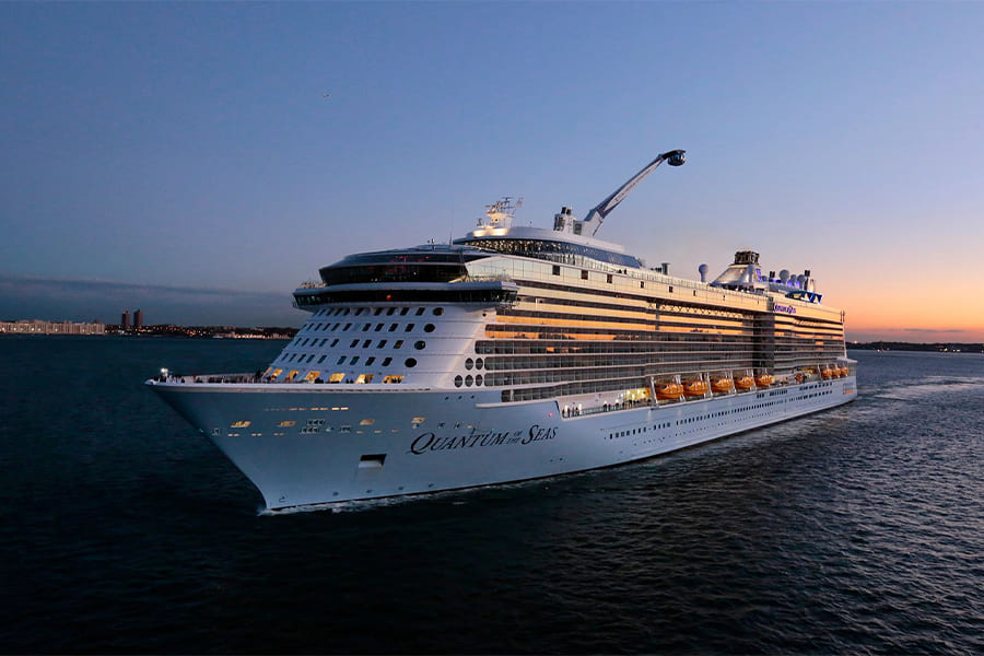 Quantum of the Seas - du thuyền 5 sao