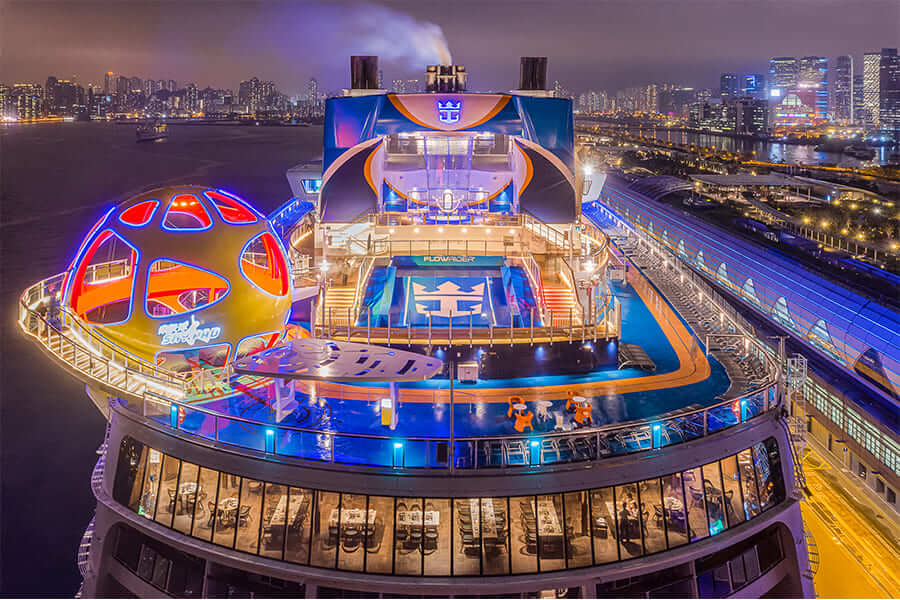 Spectrum of the seas - du thuyền 5 sao