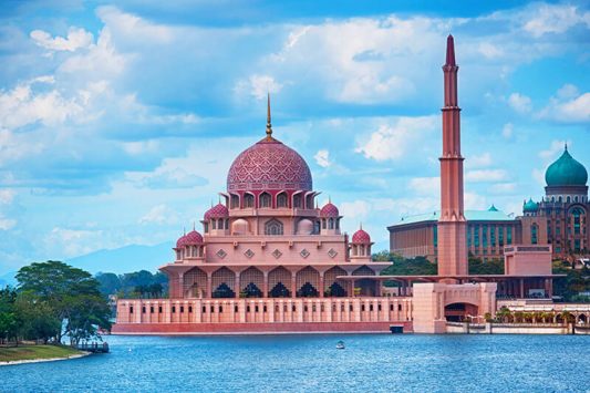 Thánh đường hồng Malaysia khám phá tour du thuyền