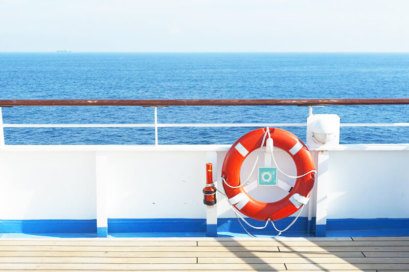 Tìm hiểu kĩ các quy định an toàn khi đi du thuyền