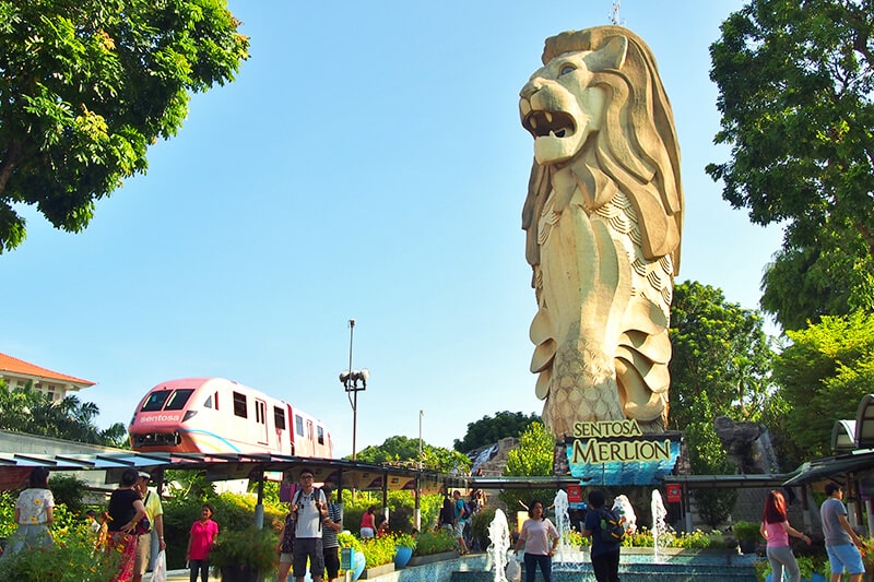 Tượng sư tử biển biểu tượng singapore du lịch du thuyền