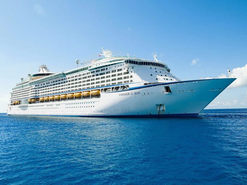 Voyager of the Seas và trải nghiệm tour hạng sang