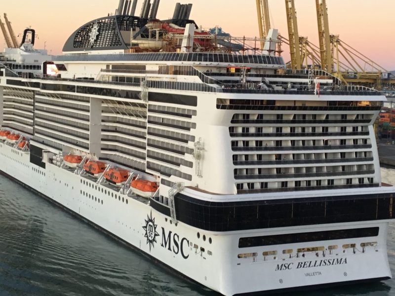 đi tour trên du thuyền sang trọng MSC Bellissima