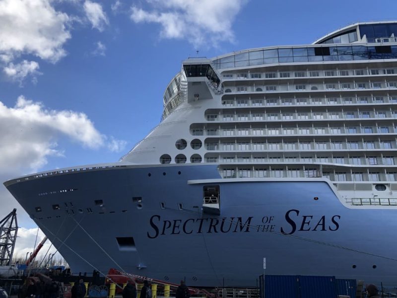 trải nghiệm tour hạng sang trên du thuyền Spectrum Of The Seas